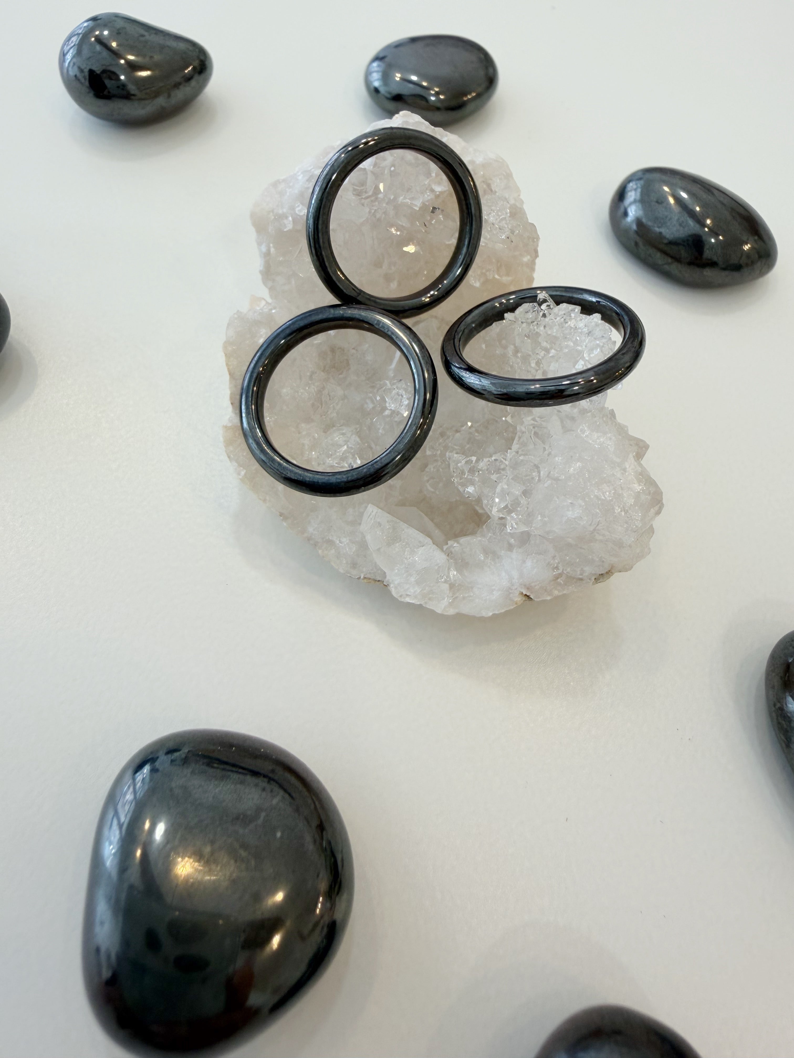 Anillo Hematite