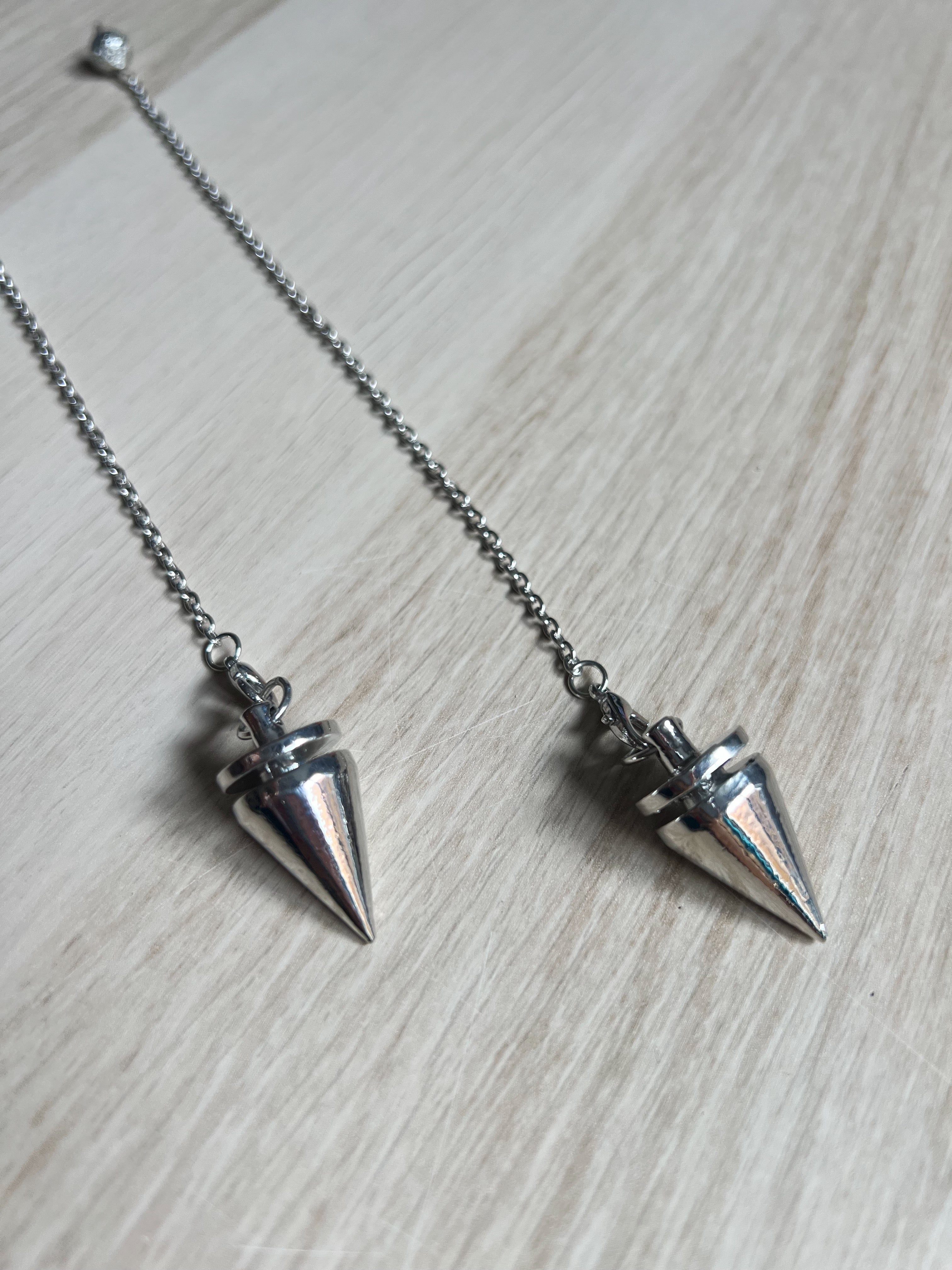 Péndulo de Metal