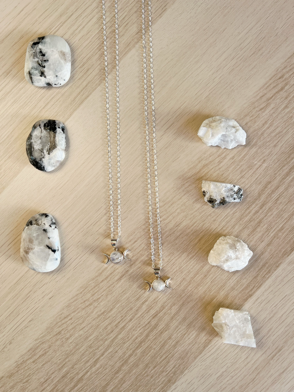 Collar Triple Luna Piedra Luna