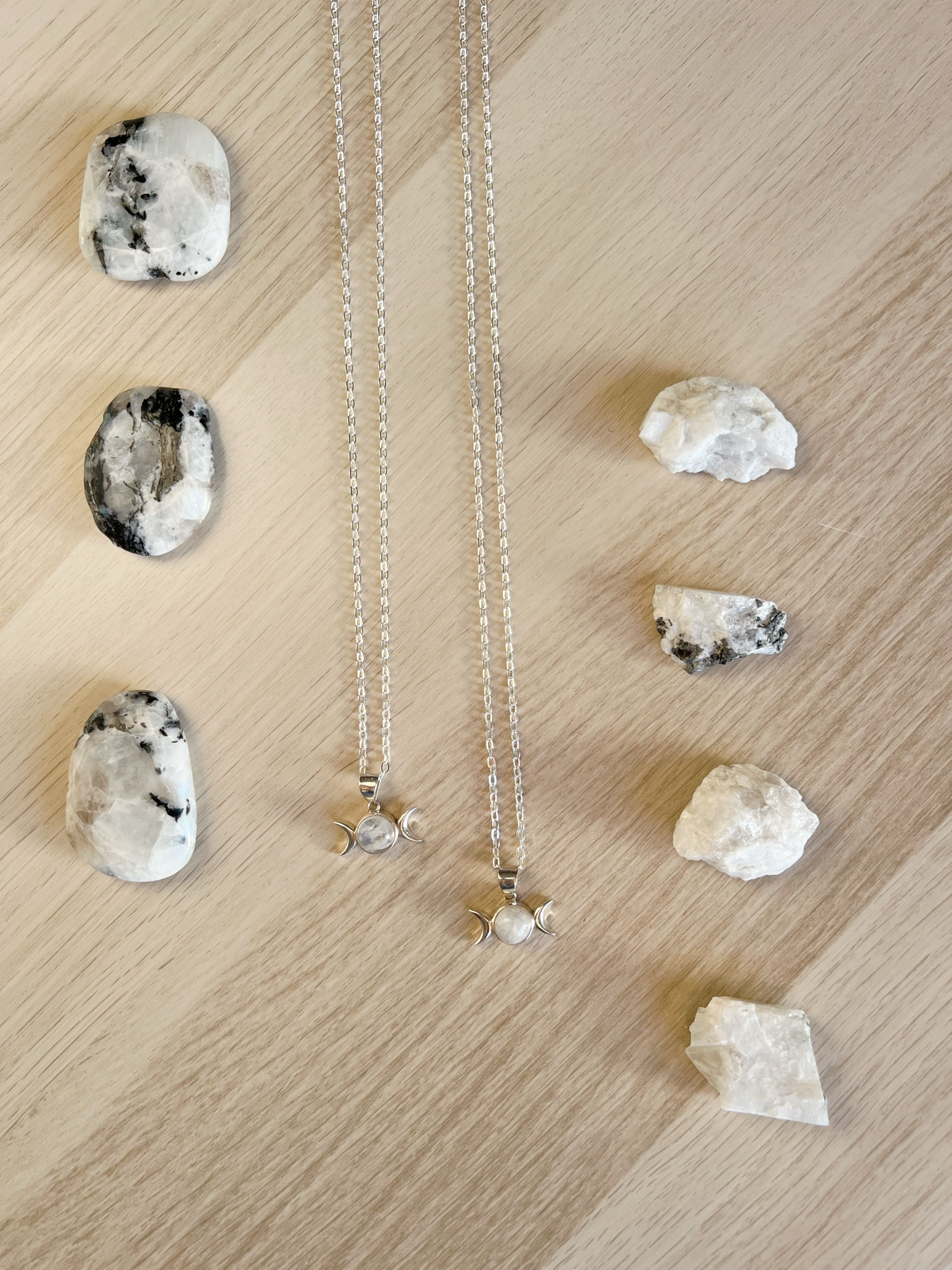 Collar Triple Luna Piedra Luna