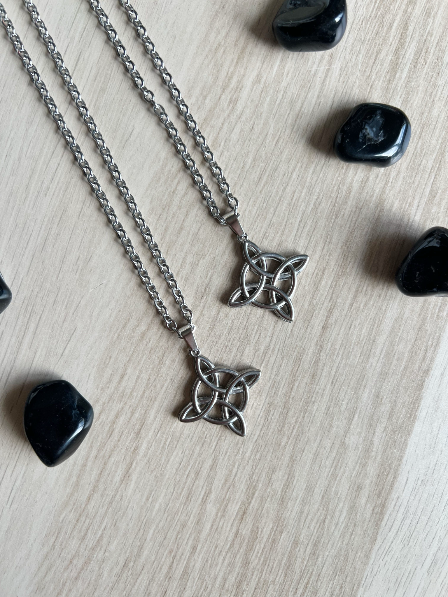 Collar Nudo de Brujas