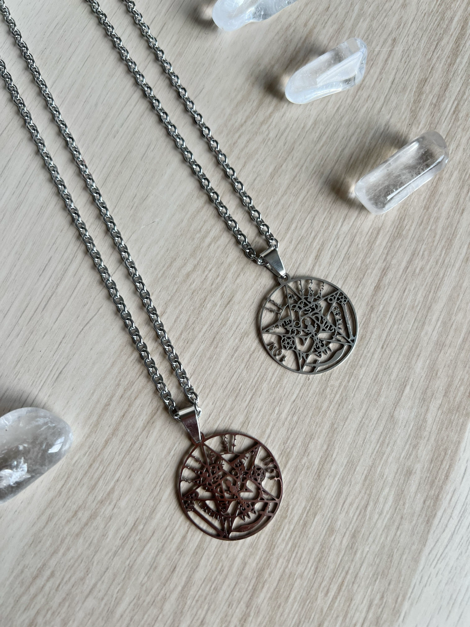Collar Tetragramatón
