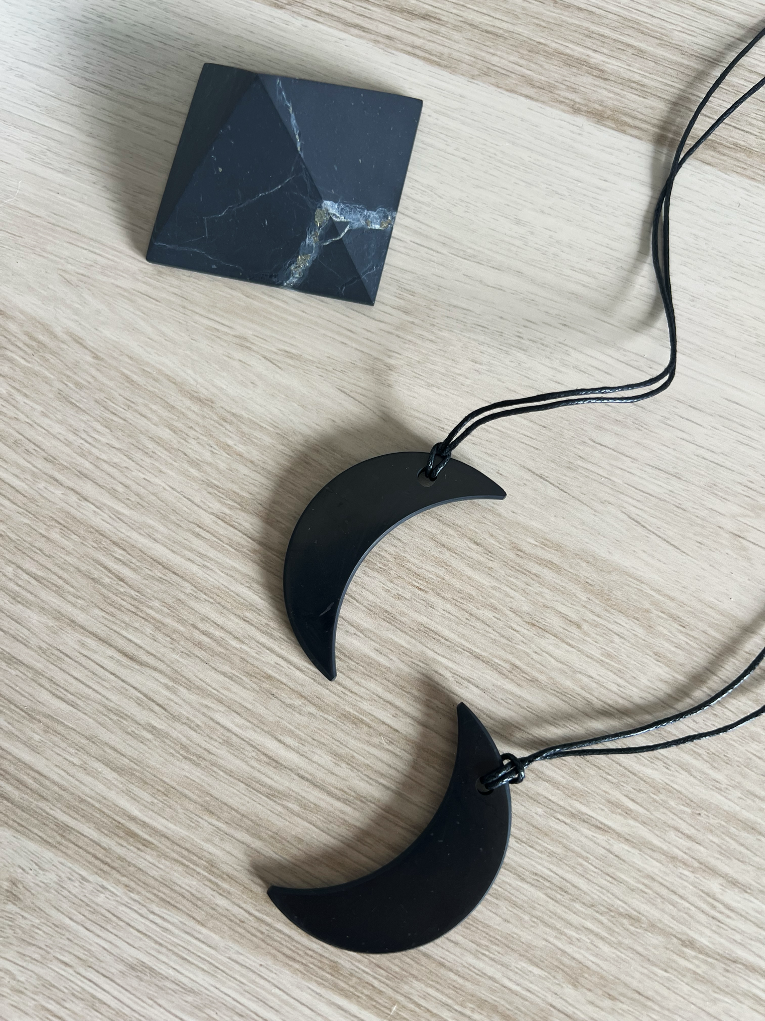 Collar Black Moon